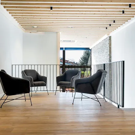 ホテル Hotel Llivia リヴィア