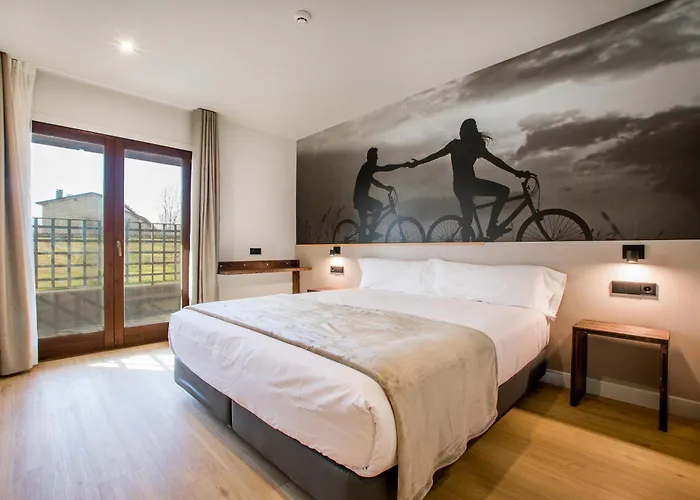 Hotel Llivia Hotel 3*